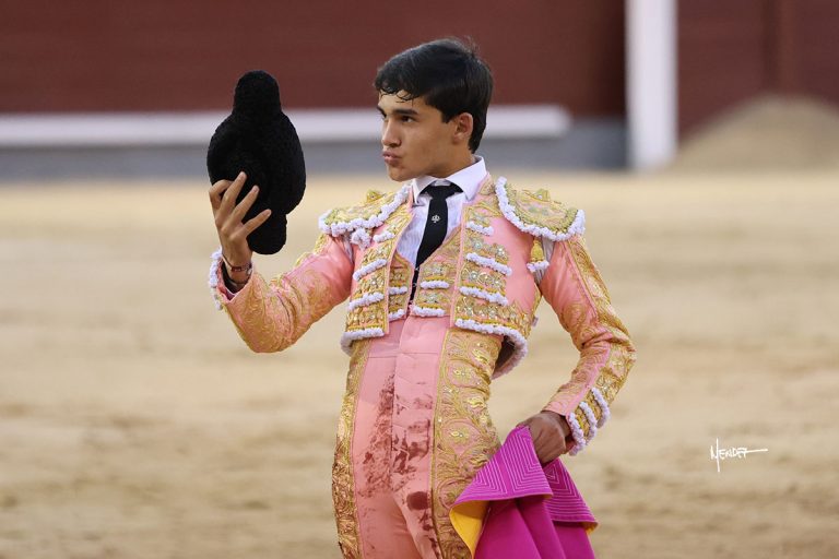 Tomás Bastos tomará la alternativa en Santander con Roca Rey como padrino