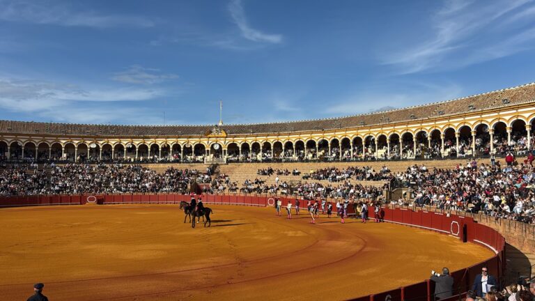 Segunda novillada de abono de la Real Maestranza de Caballería