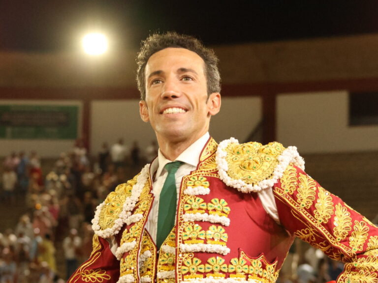 David de Miranda conquista Badajoz en una tarde de altos vuelos