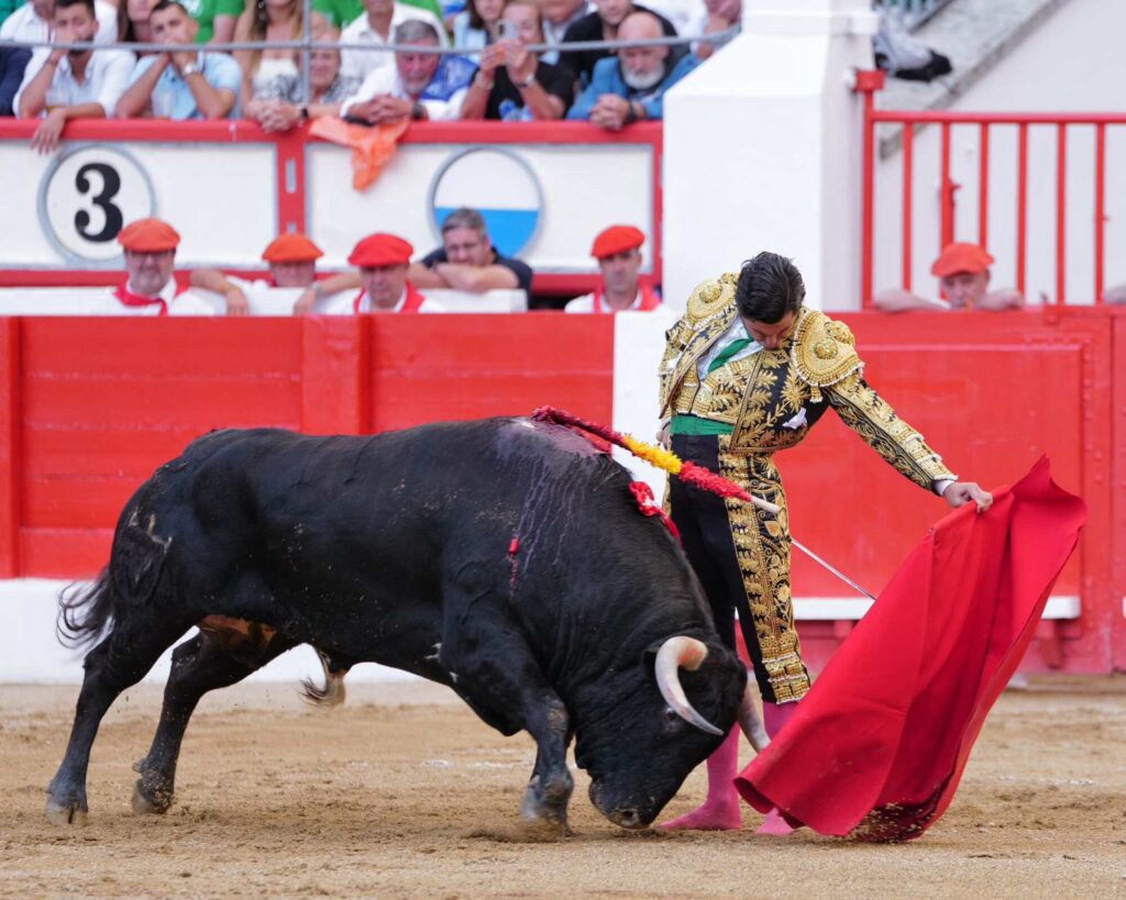 Morante acaricia la gloria, Marco Pérez cae herido y Aarón Palacio conquista Santander en una tarde de máxima emoción