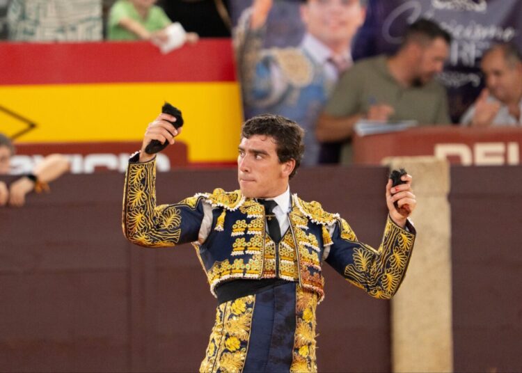 Pepe Martínez, el arte y la ambición sevillana que conquistan el Circuito de Novilladas de Extremadura