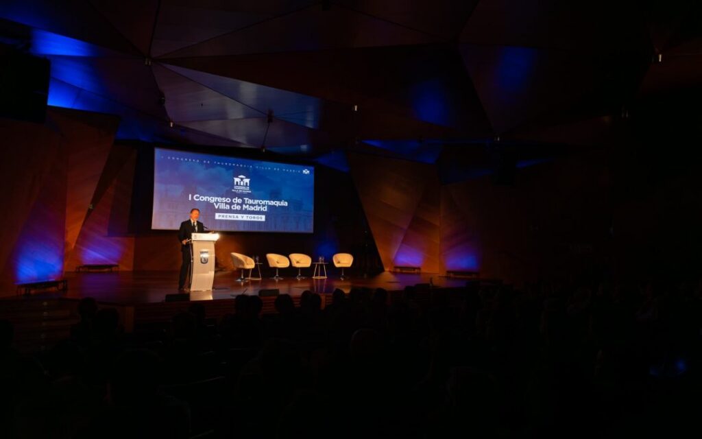 El II Congreso de Tauromaquia Villa de Madrid impulsado por la Fundación Toro de Lidia, en manos de grandes referentes de la televisión y radio