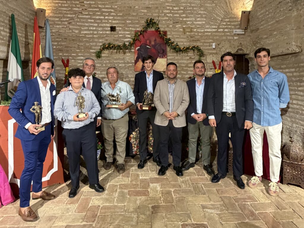 La Algaba pone el broche a su feria con la entrega de sus premios taurinos