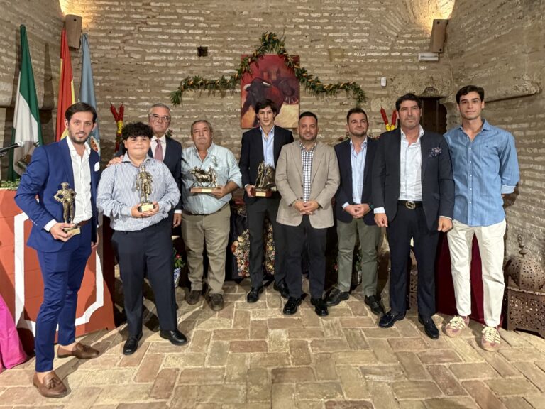 La Algaba pone el broche a su feria con la entrega de sus premios taurinos